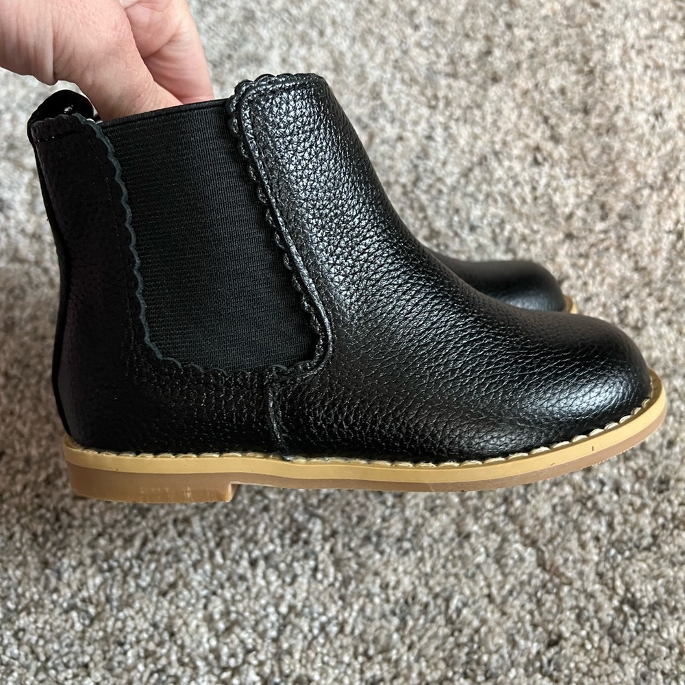 Monkey Feet boots